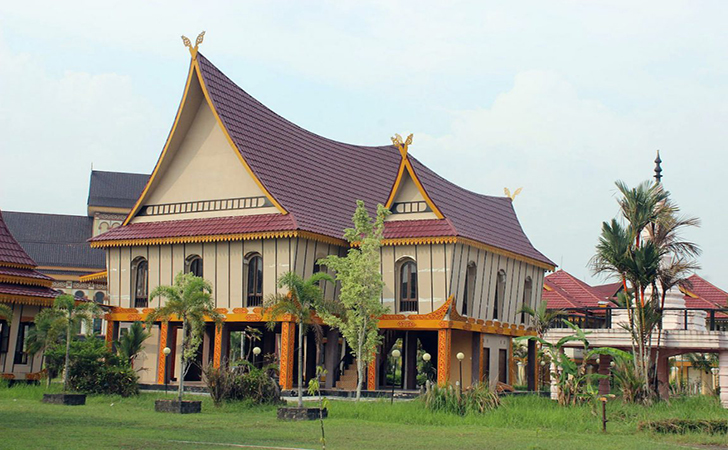 Arsitektur-Rumah-Melayu.jpg