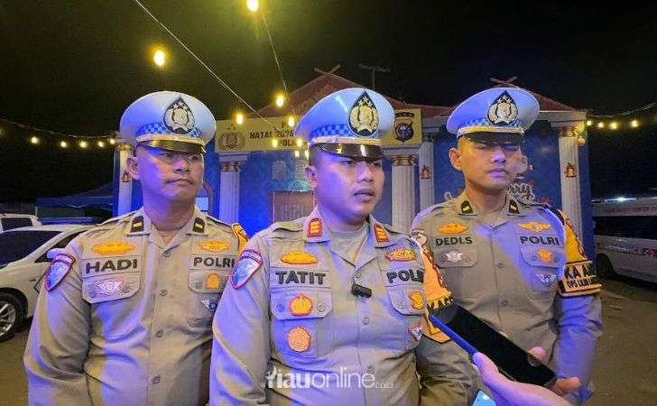 Arus-Nataru-Mulai-Padat-Satlantas-Polres-Pelalawan-Siagakan-Tim-Pengurai-Macet.jpg