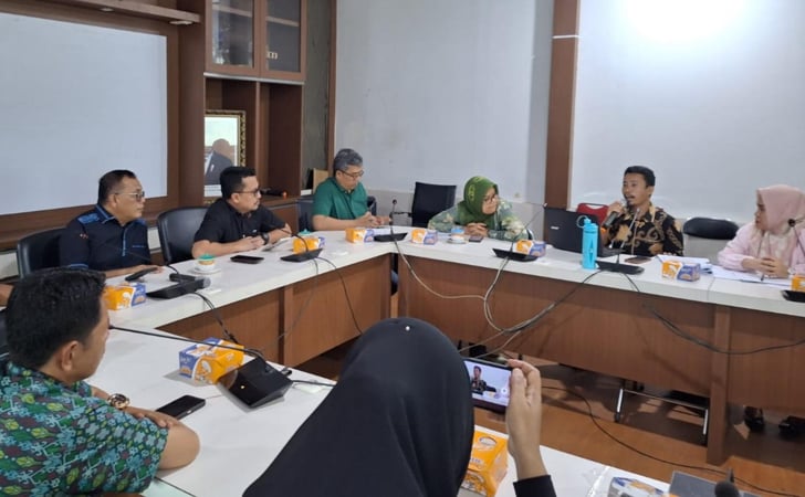 Audiensi-PGRI-dan-Disdik-Riau.jpg
