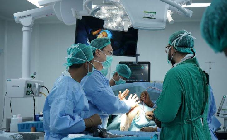 Awal-Bros-Sukses-Lakukan-Operasi-Robotik-Ortopedi-Pertama-di-Sumatera.jpg