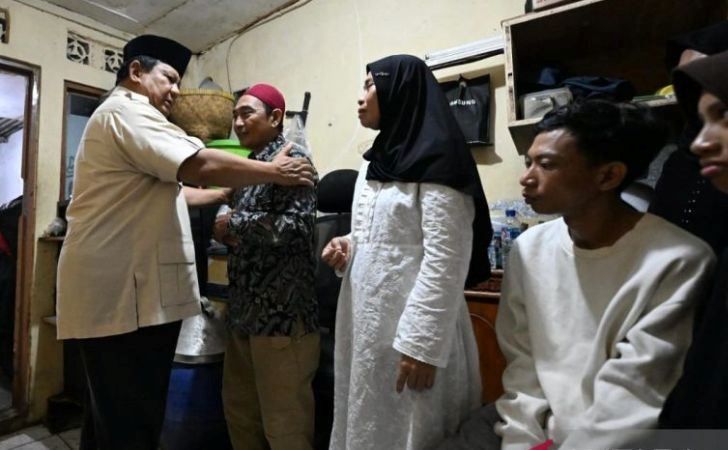 Ayah-Affan-Kurniawan-Tuntut-Penegakkan-Hukum.jpg