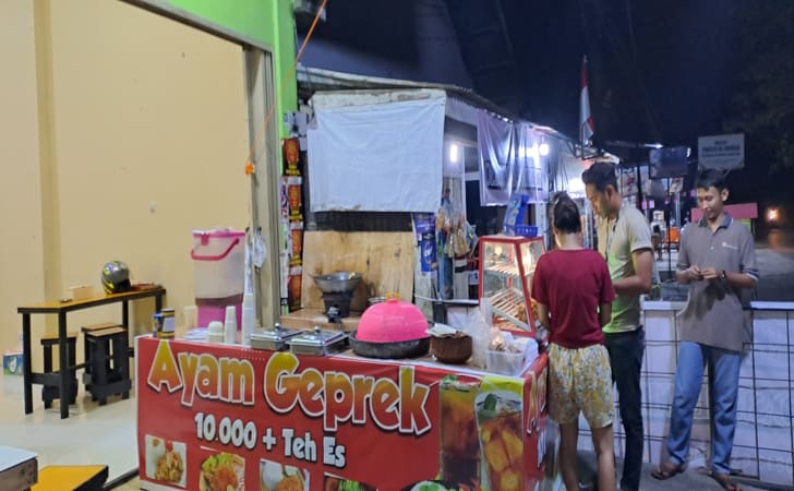 Ayam-Geprek.jpg