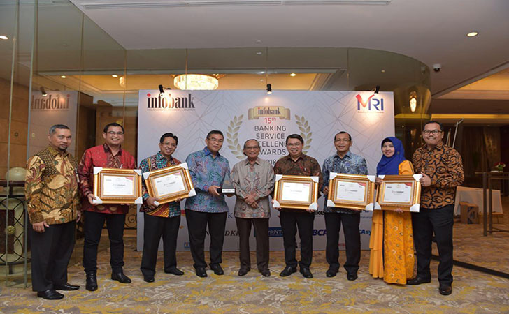 BRK-Raih-Award.jpg