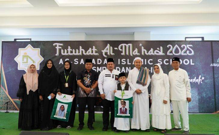 BRK-Syariah-Luncurkan-Kartu-Digital-Santri-di-Pekanbaru.jpg