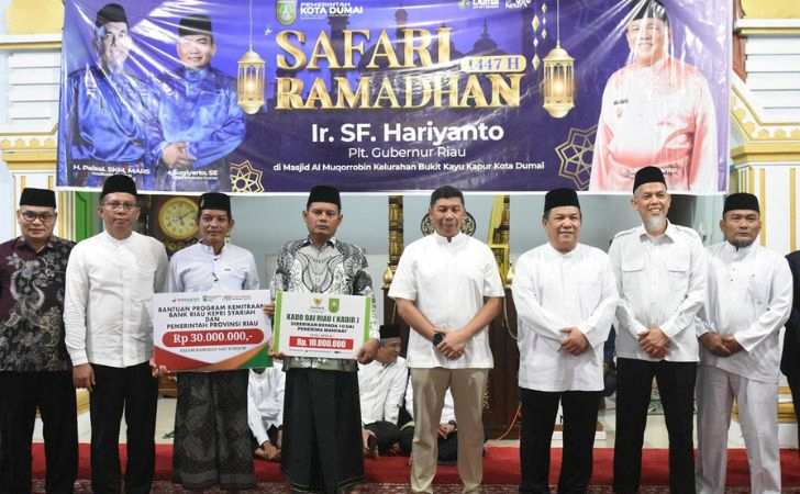 BRK-Syariah-Turut-Berkontribusi-pada-Safari-Ramadan-Pemprov-Riau-di-Dumai.jpg