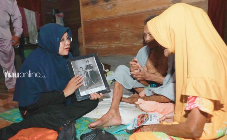 BUpati-siak-di-teluk-lanus.jpg