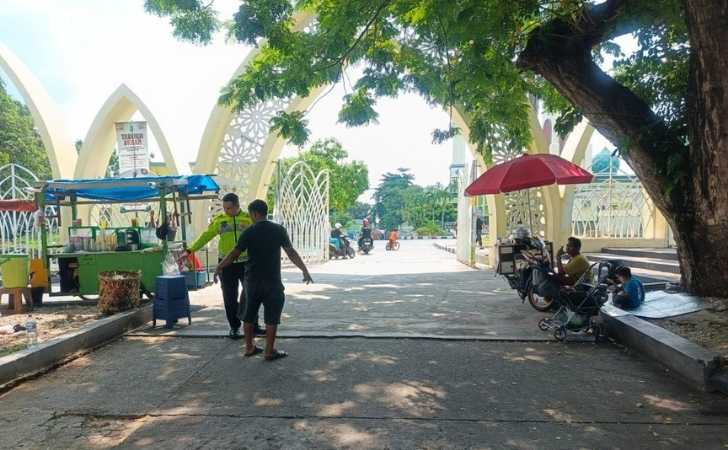 Balita-Tewas-Ditabrak-Avanza-di-Depan-Masjid-Agung-An-Nur-Berikut-Kronologinya.jpg