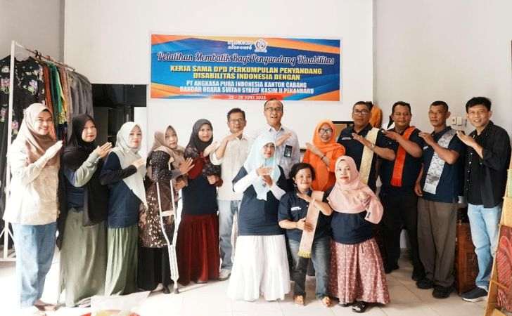 Bandara-SSK-II-dan-PPDI-Gelar-Pelatihan-Membatik-untuk-Penyandang-Disabilitas.jpg