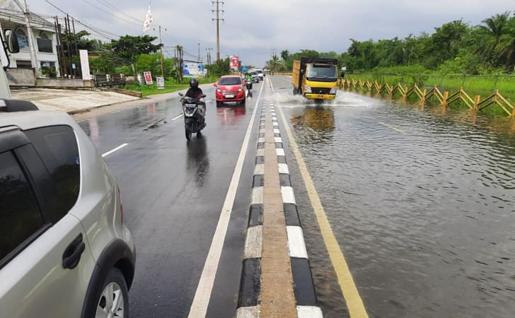 Banjir-Pekanbaru22.jpg