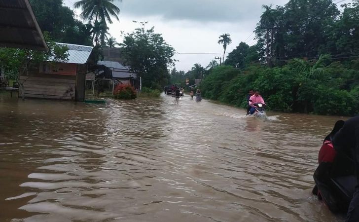 Banjir-di-Kuansing1.jpg