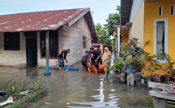 Banjir-di-Pekanbaru2.jpg