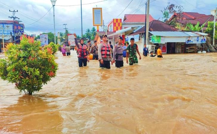 Banjir-di-Rohul.jpg