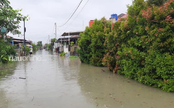 Banjir-di-Sidomulya-pekanbaru.jpg