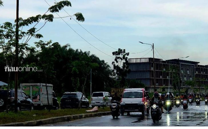 Banjir-di-sudirman-ujung.jpg