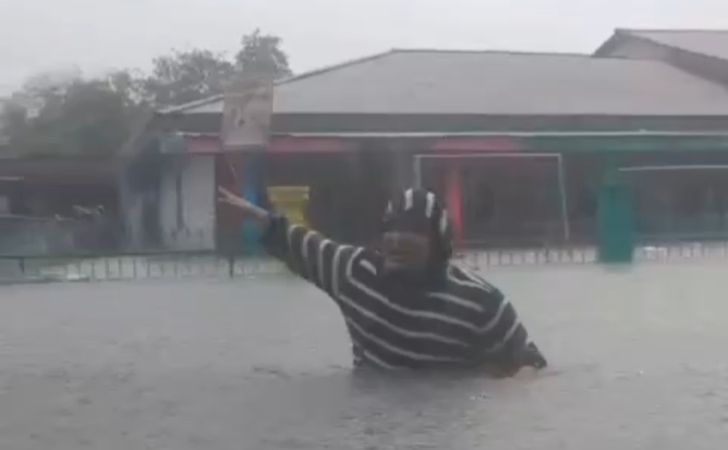 Banjir-di-tangkerang-tengah.jpg