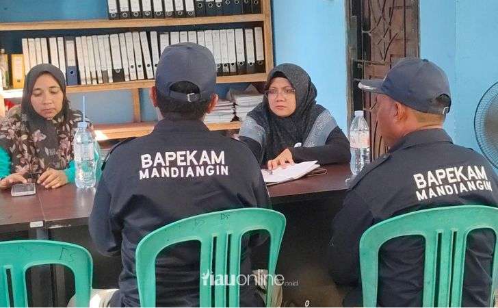 Bapekam-di-Siak-Rangkap-yang-Jabatan-Terancam-Sanksi-Administratif.jpg