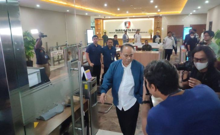 Bareskrim-Periksa-Budi-Arie-Soal-Judol-di-Komdigi.jpg