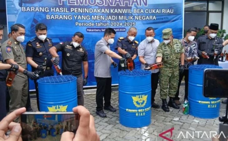 Bea-cukai-riau-musnahkan-barang-ilegal.jpg