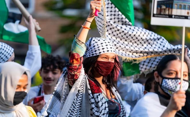 Bella-Hadid-ikut-aksi-bela-palestina.jpg