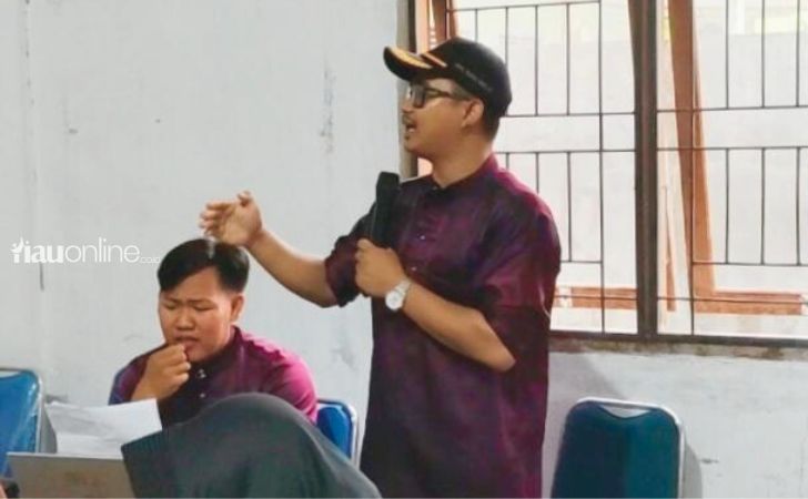 Bendahara-Kampung-Suka-Mulya-Indra-Prawono.jpg