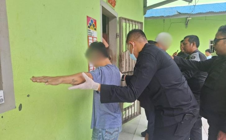 Berantas-Peredaran-Narkoba-Lapas-Pekanbaru-Konsisten-Gelar-Razia-Kamar-Hunian.jpg