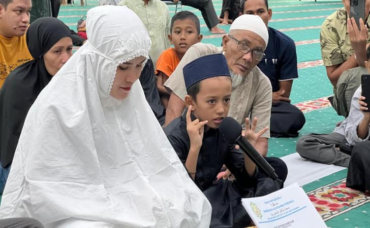 Bocah-masuk-islam-di-An-Nur.jpg