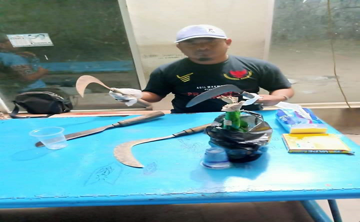 Bom-Molotov-dan-sajam-ditemukan-di-JPO-Pangkalan-Kerinci.jpg