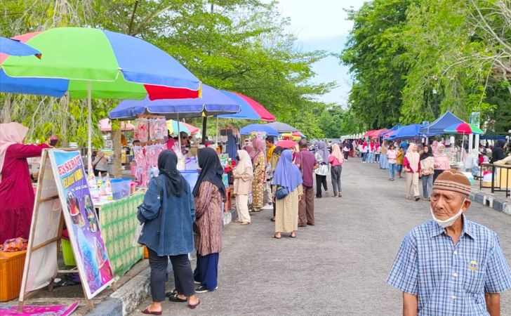 Bupati-Siak-Luncurkan-Rumah-Rakyat-Warga-Antusias-Kunjungi-Rumah-Dinas.jpg