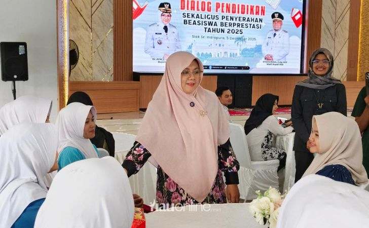 Bupati-Siak-Tegaskan-Penyaluran-Beasiswa-Siak-Harus-Tepat-Sasaran.jpg
