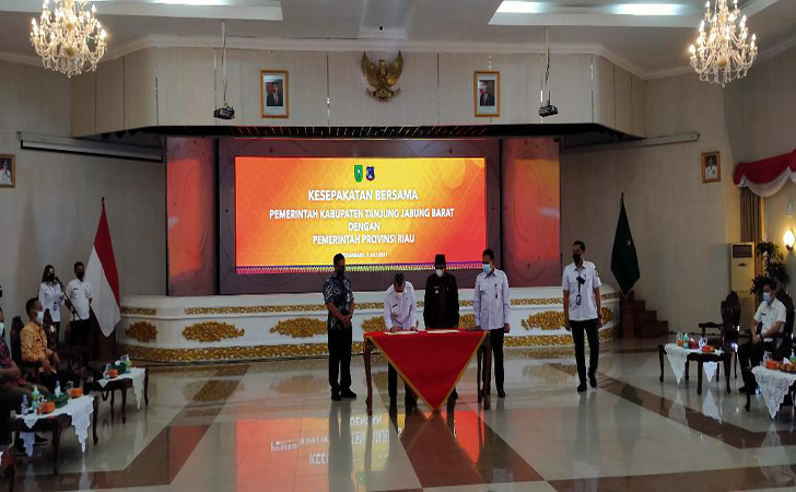Bupati-Tanjung-Jabung-Barat.jpg