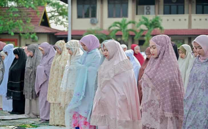 Bupati-bengkalis-salat-idul-adha.jpg