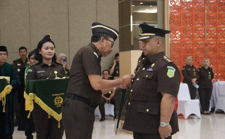 Carel-Williams-Resmi-Jabat-Aspidsus-Kejati-Riau-Ini-Jejak-Pengabdiannya.jpg