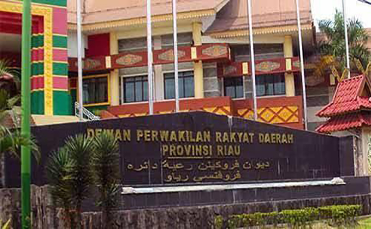 DPRD-Riau11.jpg