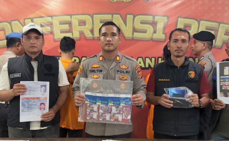 Data-ilegal-untuk-kartu-perdana.jpg