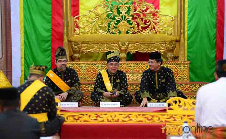 Datuk-Seri-Setia-Amanah-dan-Ketua-LAM-Riau.jpg
