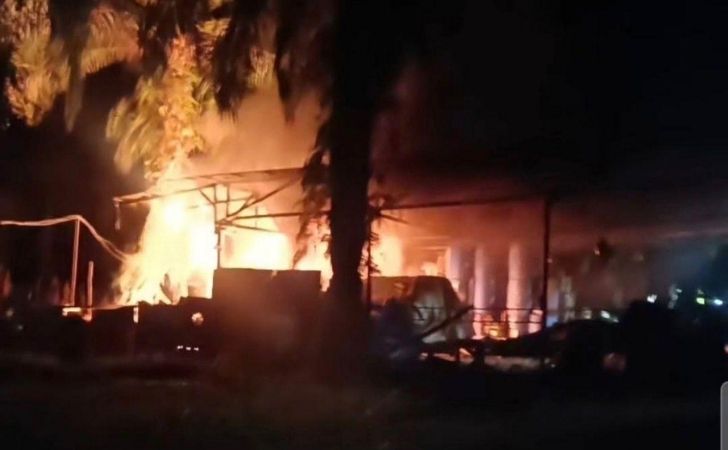 Demo-Jilid-II-di-Rantau-Kopar-Massa-Bakar-Rumah-Diduga-Milik-Bandar-Narkoba.jpg
