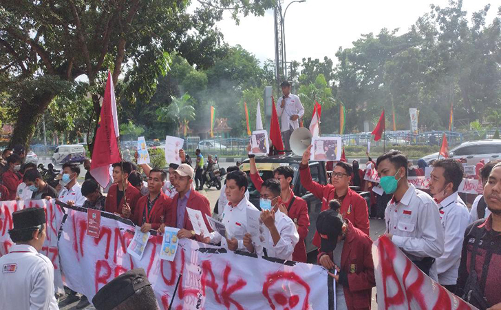 Demo-mahasiswa3.jpg