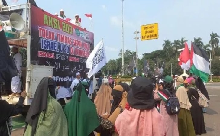 Demo-tolak-Timnas-Israel.jpg