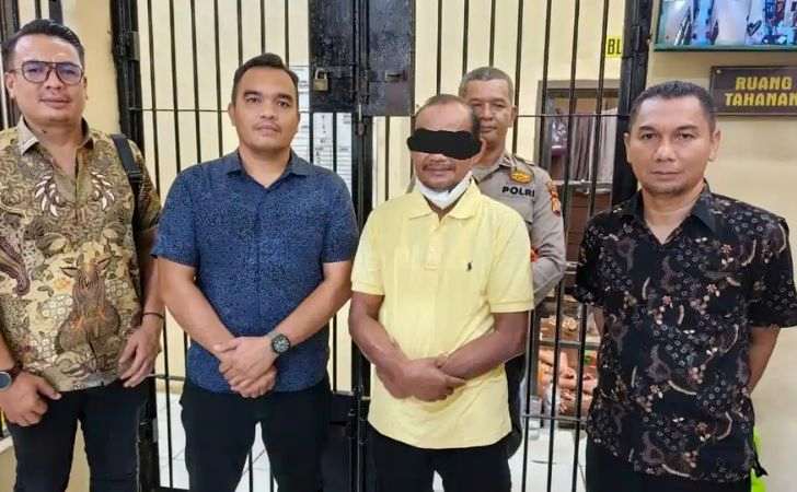 Diduga-Gunakan-Ijazah-Milik-Orang-Lain-Anggota-DPRD-Pelalawan-Resmi-Ditahan.jpg