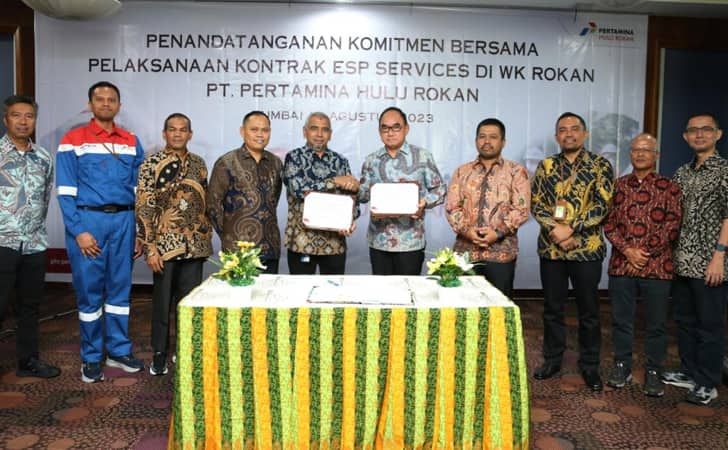 Dirut-PHR-tandatangan-kontrak.jpg