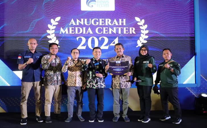 Diskominfo-terima-anugerah-kominfo.jpg