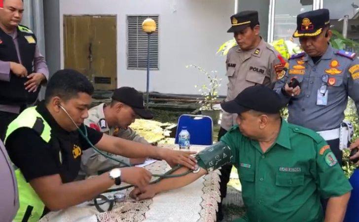 Ditlantas-Lakukan-Pemeriksaan-Kesehatan-Pengemudi-Bus-Jelang-Libur-Nataru.jpg