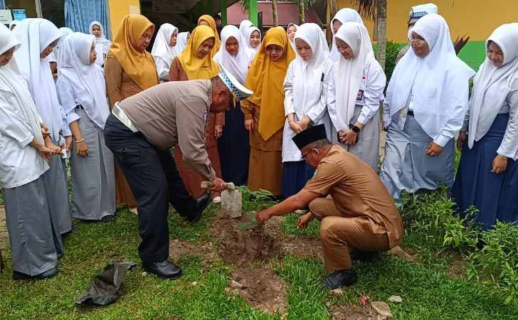 Ditlantas-Polda-Riau-Ajak-Siswa-Jadi-Pelopor-Keselamatan-dan-Peduli-Lingkungan.jpg