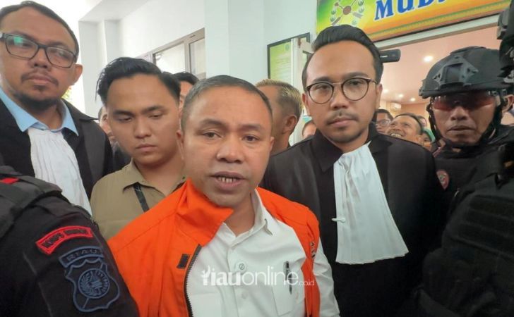 Dituding-Langgar-Hukum-Abdul-Wahid-Tegaskan-Hanya-Jalankan-Instruksi-Presiden.jpg