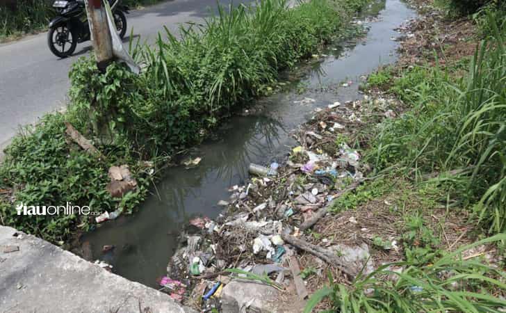 Drainase-digenangi-sampah1.jpg