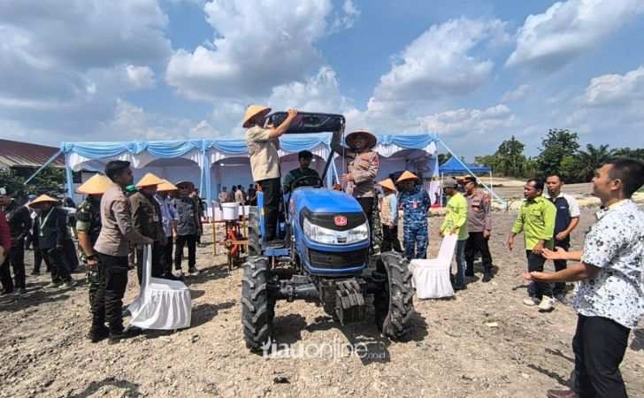 Dukung-Ketahanan-Pangan-Polresta-Pekanbaru-Tanam-Jagung-Pipil-di-Lahan-4-Hektare.jpg