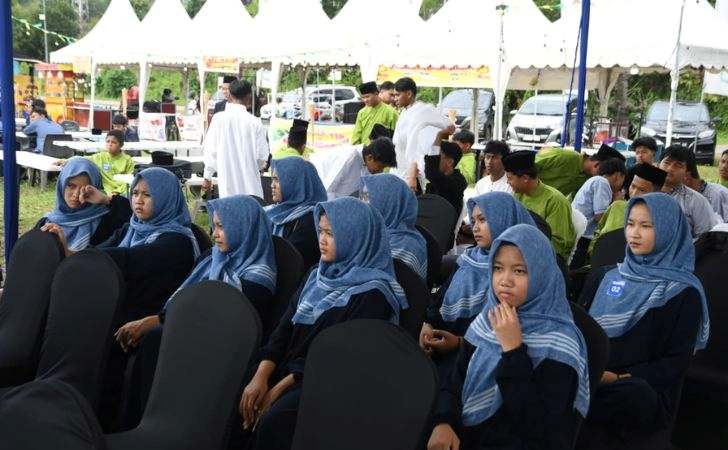 Edukasi-Keuangan-dari-BRK-Syariah-Disambut-Antusiasme-Pelajar-di-Batam.jpg