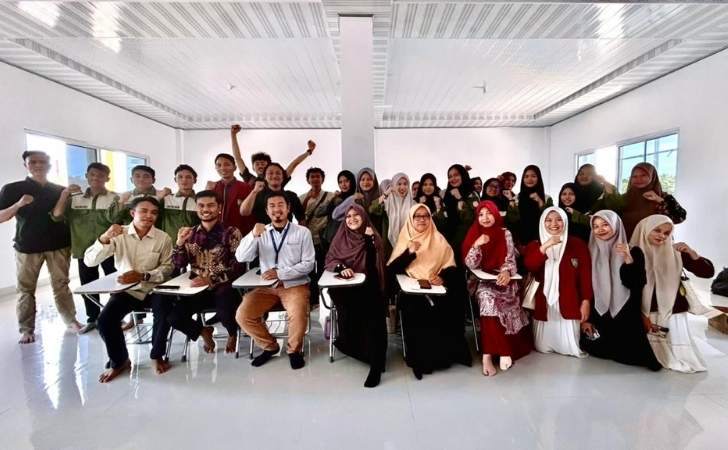 FEBI-Al-Kifayah-Riau-Dorong-Mahasiswa-Jadi-Investor-Saham-Syariah.jpg