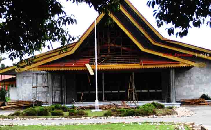 Gedung-Balai-Dang-Merdu.jpg