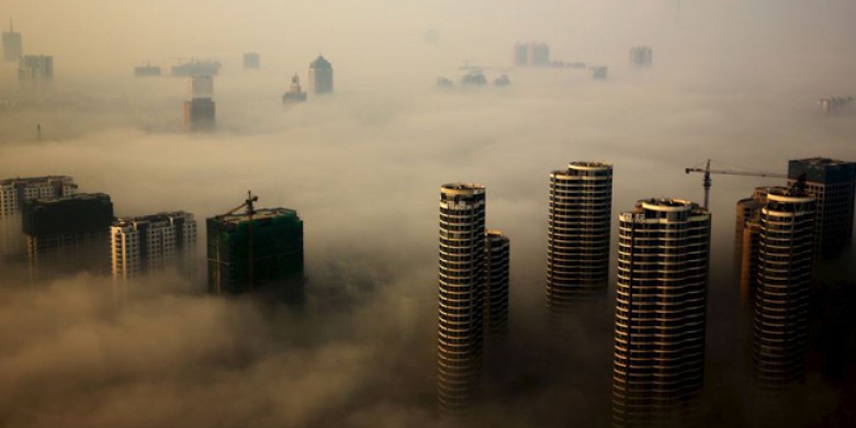 Gedung-Pencakar-Langit-di-China-Diselimuti-Asap.jpg